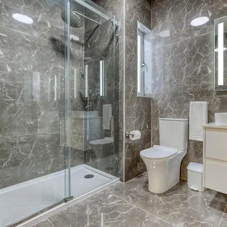 Apartment Luxury 2br Just Off Sliema Promenade