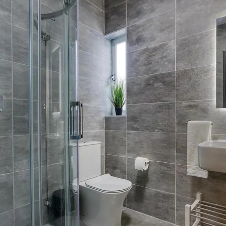 Apartment Luxury 2br Just Off Sliema Promenade *